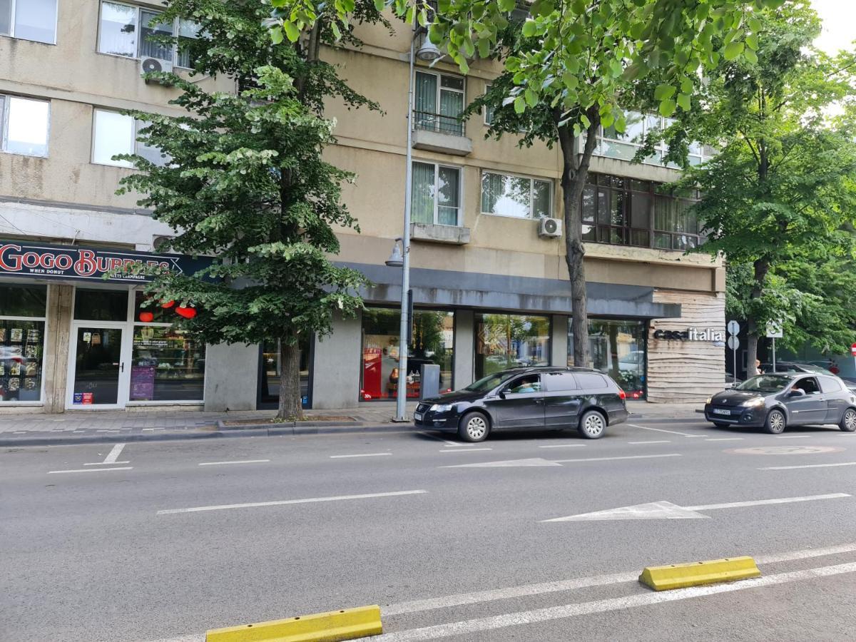 Dolphin Apartment Near Neversea Beach Constanta Exterior photo